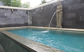 Dewi Antara Homestay